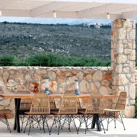 Villa Vista *